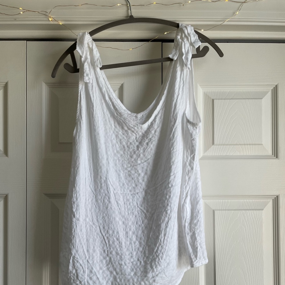 flowy white boho top!!